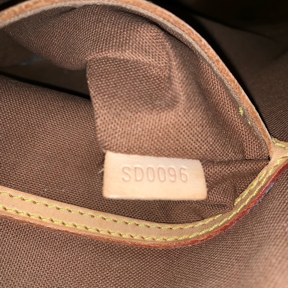 SOLD! AUTHENTIC Louis Vuitton Alma PM Bag - Picture 8 of 8